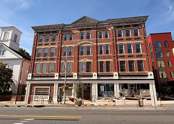Grand Block apartment 202